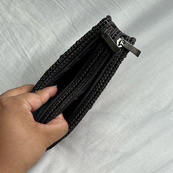 Small Clutch/Wristlet - Picture 7 of 8
